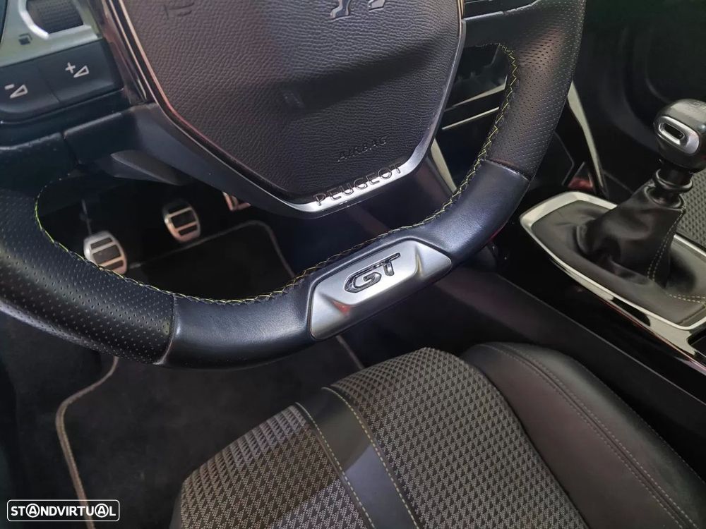 Peugeot 2008 PureTech 130 Stop&Start GT-Line Edition - 16