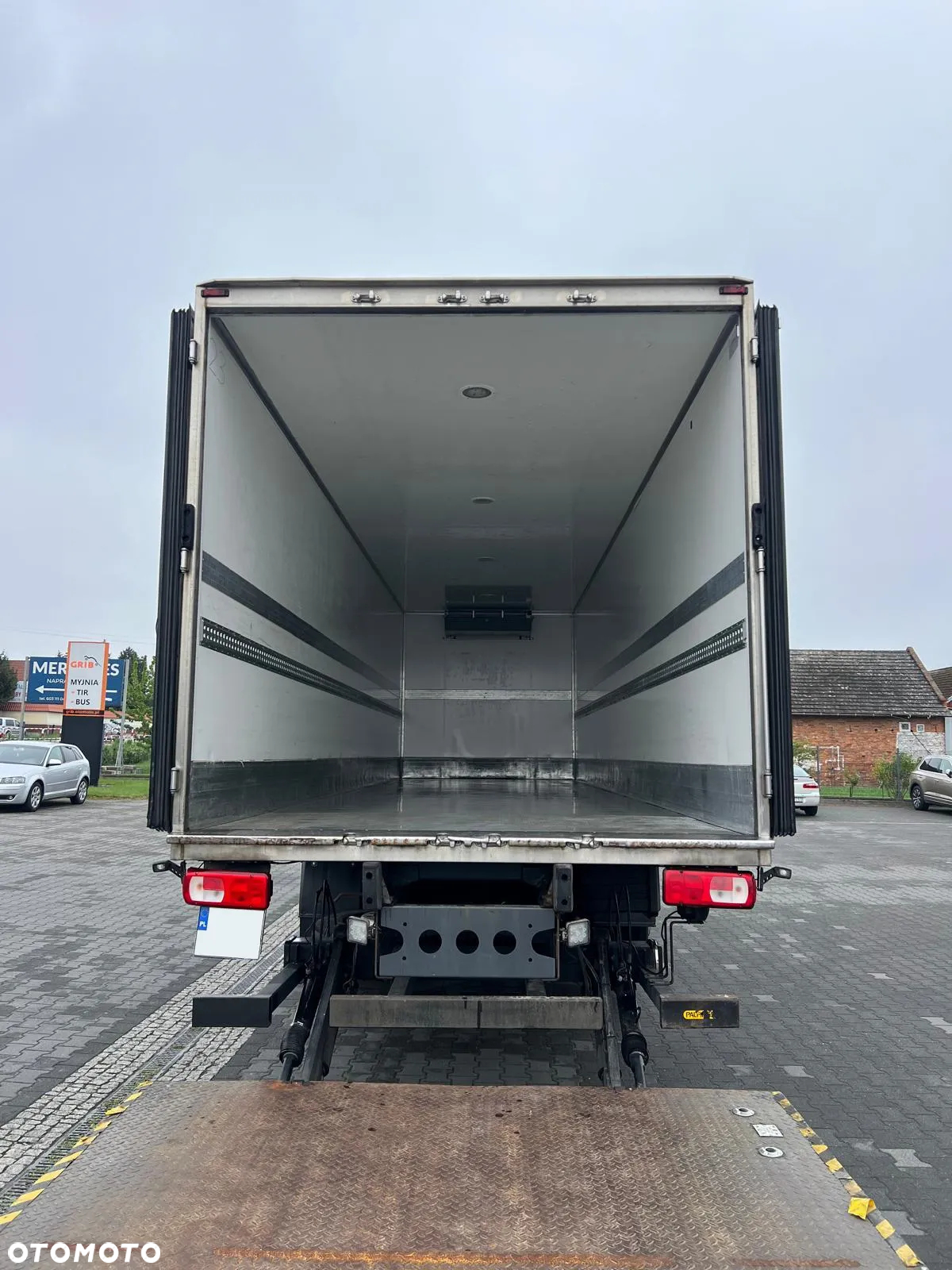 DAF CF 370 EURO 6 CHŁODNIA MROŹNIA + WINDA + DRZWI - 7