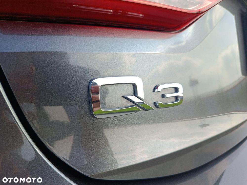 Audi Q3 Sportback - 11