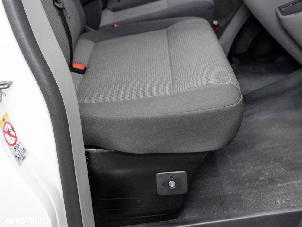 Volkswagen Transporter - 25