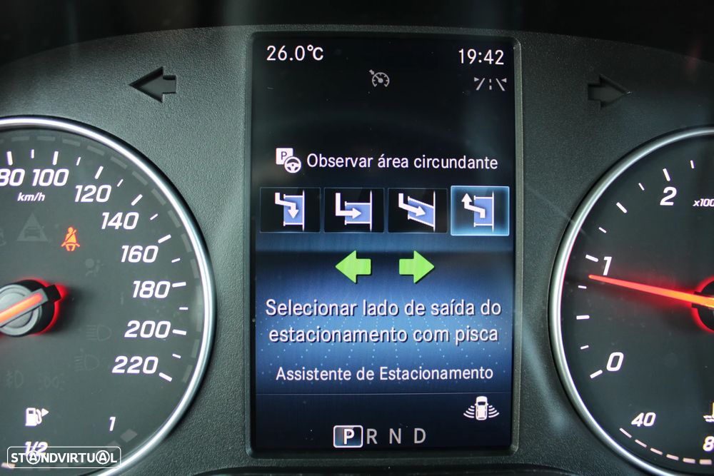 Mercedes-Benz T 180 d Auto Progressive - 26