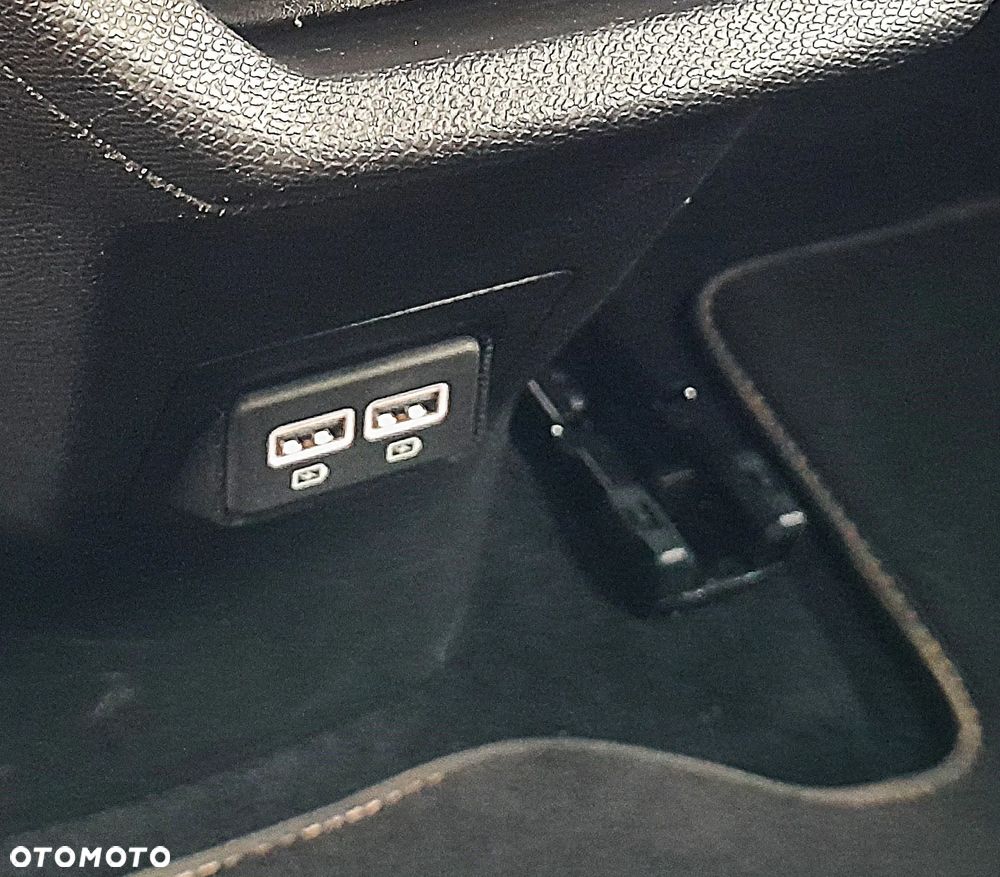 Peugeot 3008 1.6 PureTech HYbrid GT S&S EAT8 - 18