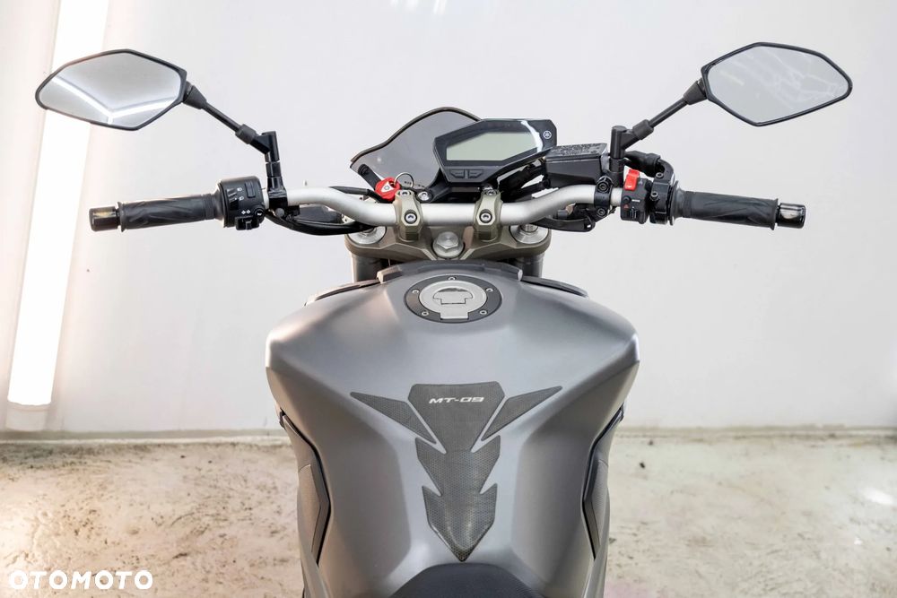 Yamaha MT - 21