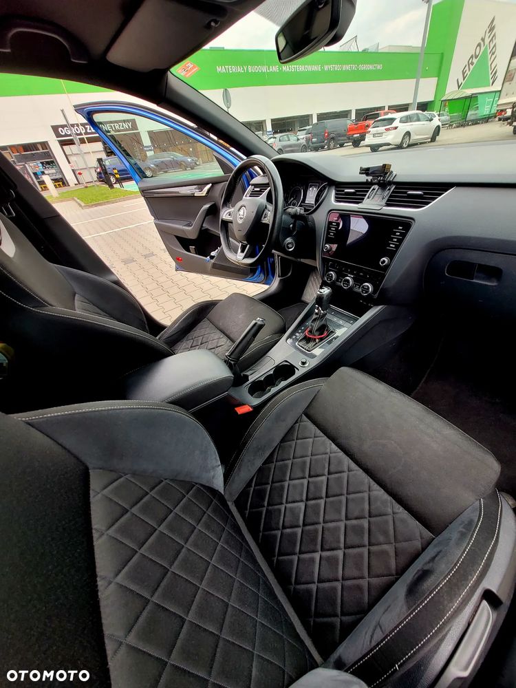 Skoda Octavia 2.0 TDI 4x4 RS DSG - 19