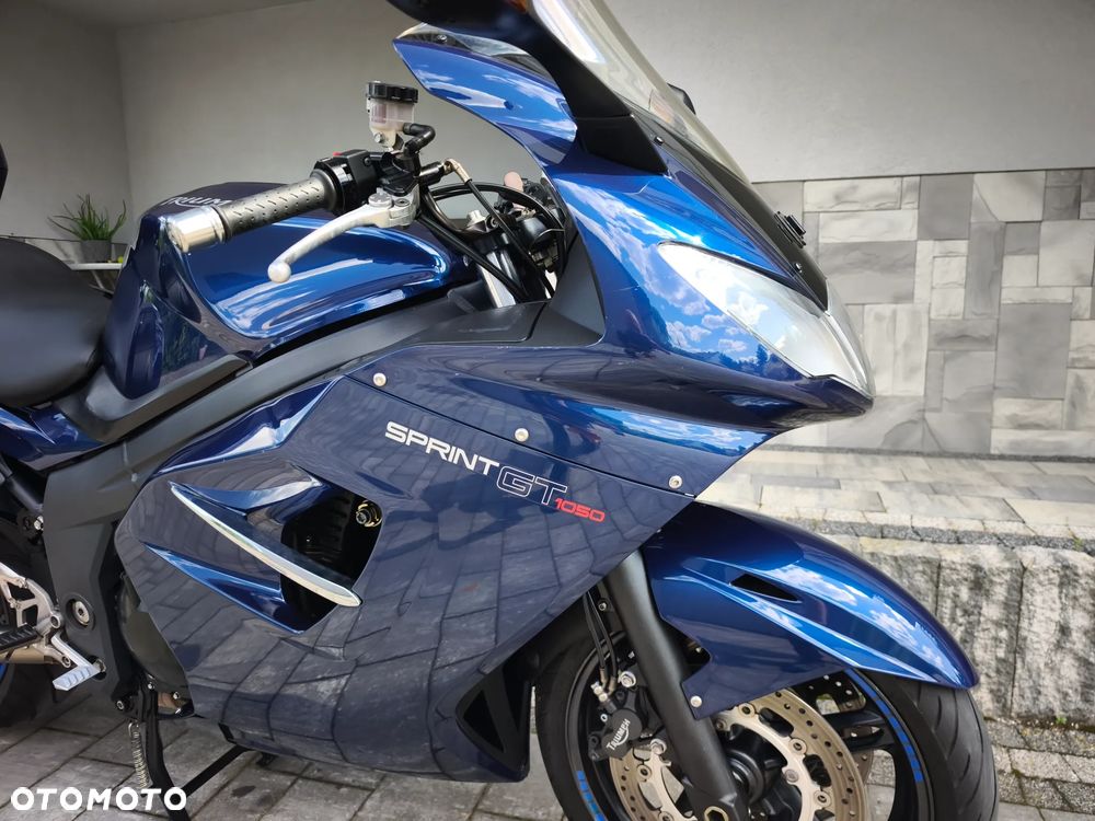 Triumph Sprint - 4