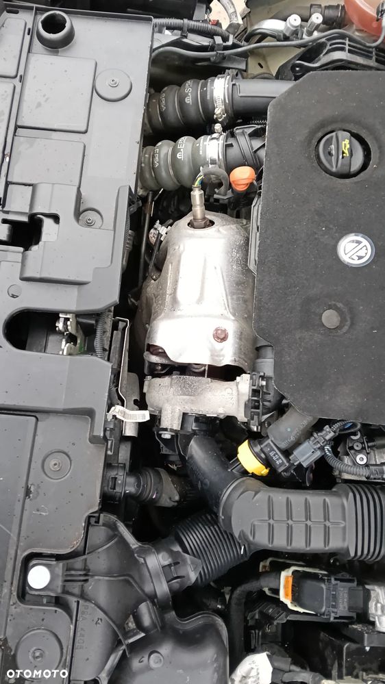 Citroën C4 BlueHDi 130 Stop&Start EAT8 FEEL PACK - 38