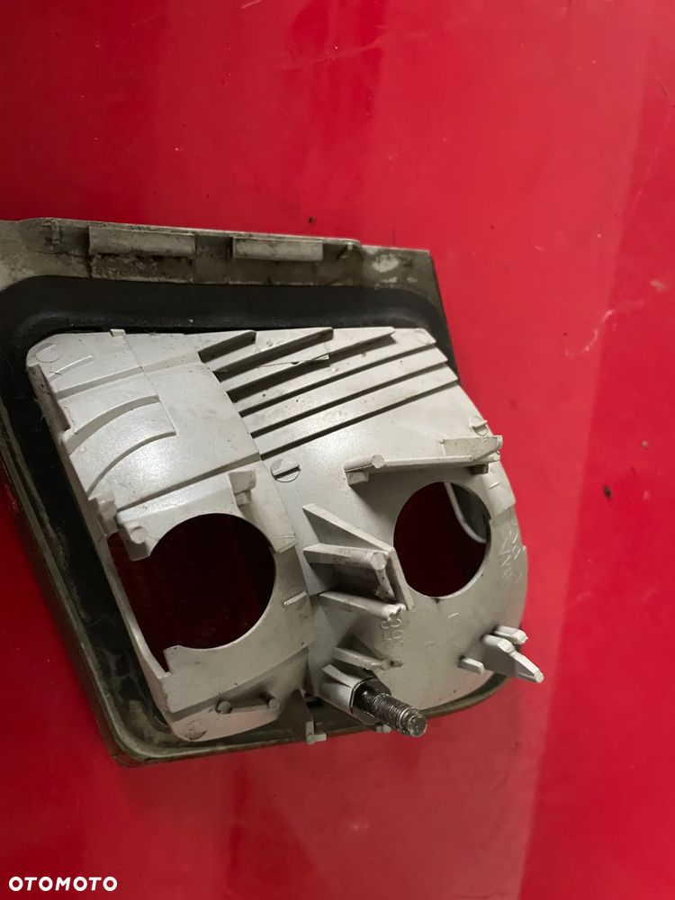 BMW E46  LAMPA  W KLAPIE LEWY TYŁ - 3