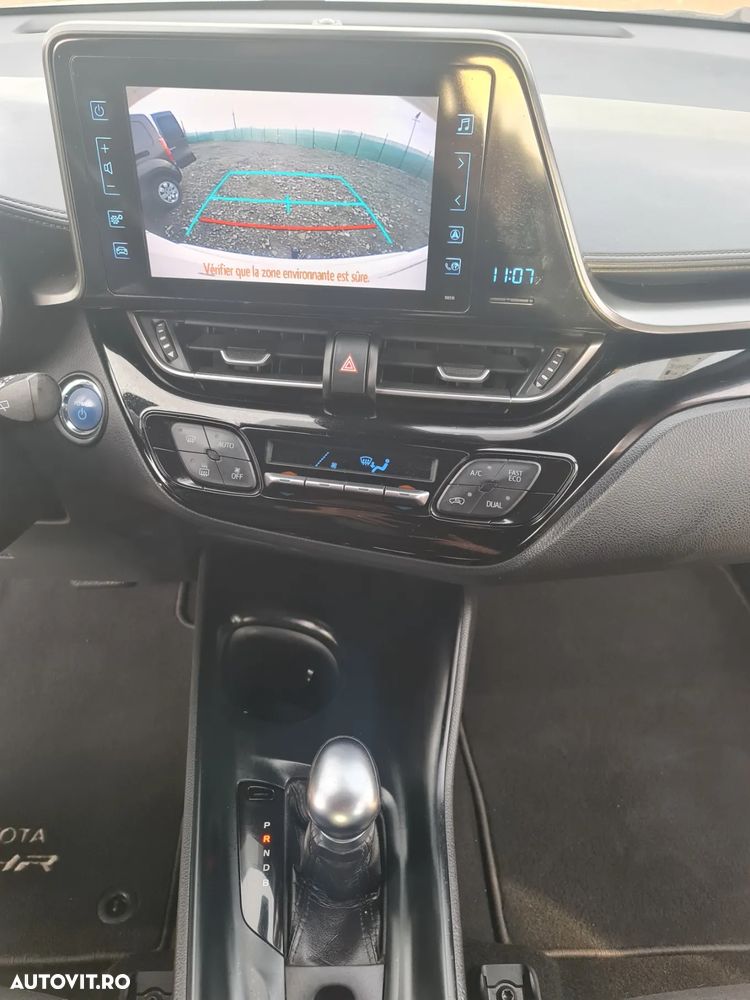 Toyota C-HR Hybrid Business-Edition - 24