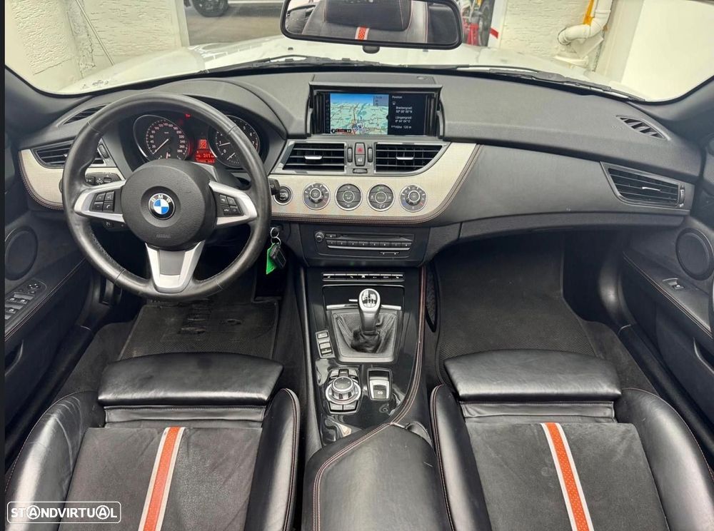 BMW Z4 sDrive20i - 16