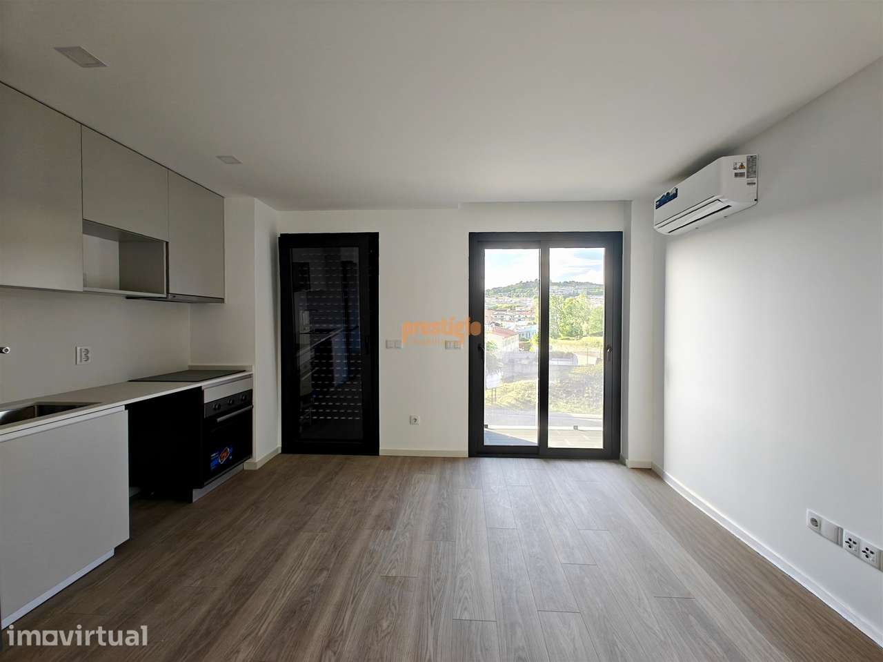 Apartamento T1 Venda em Este (São Pedro e São Mamede),Braga - Grande imagem: 2/18