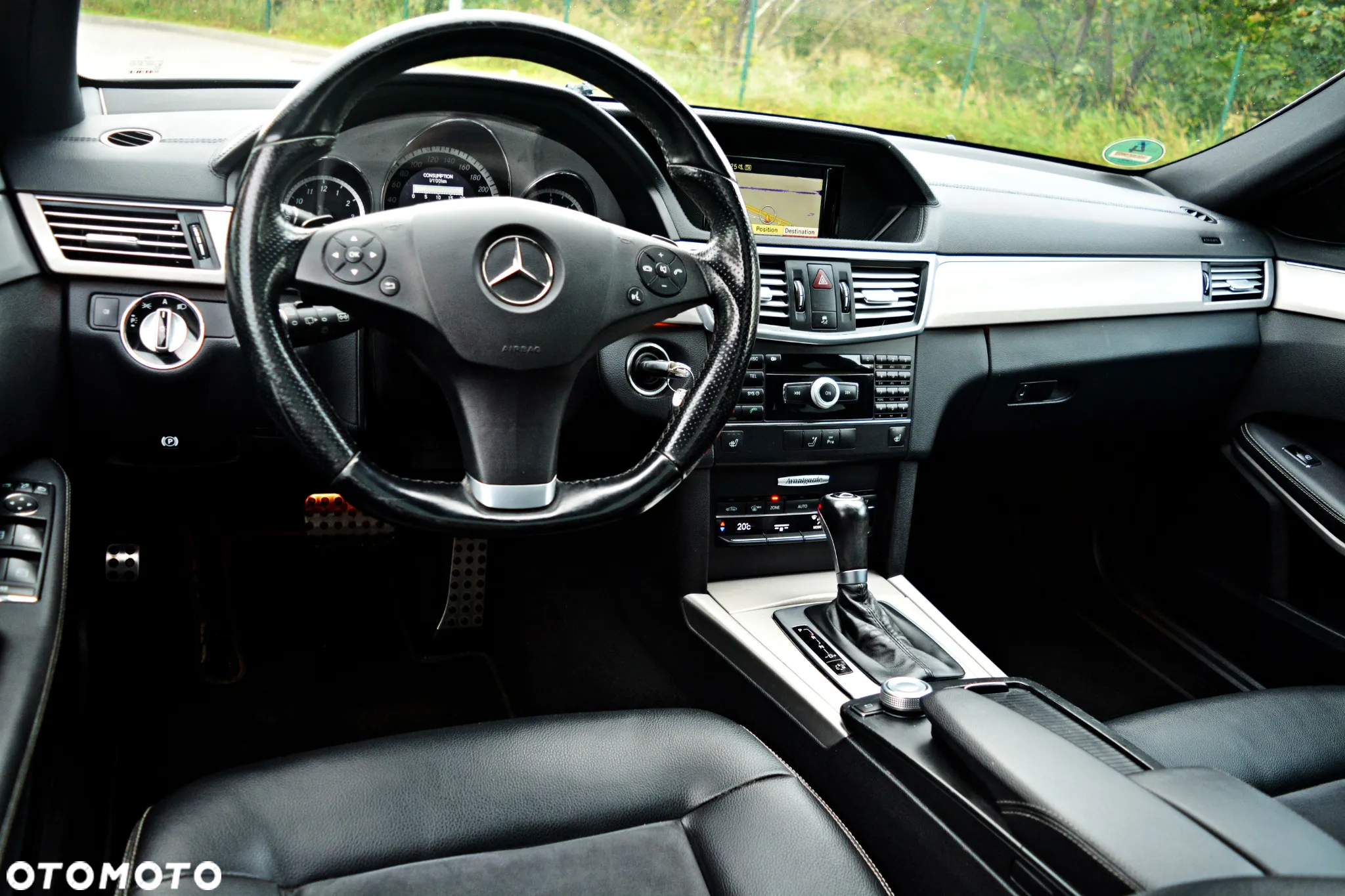 Mercedes-Benz Klasa E 250 T CDI DPF BlueEFFICIENCY 7G-TRONIC Avantgarde - 5