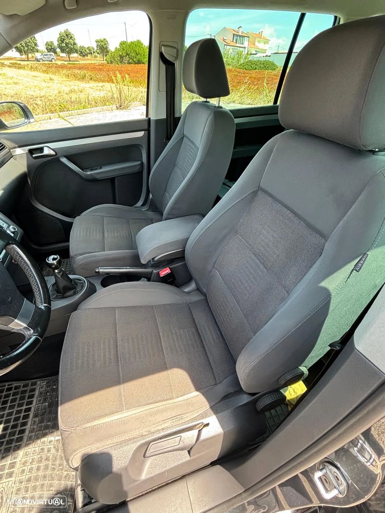 VW Touran 1.9 TDi Trendline 7L - 27