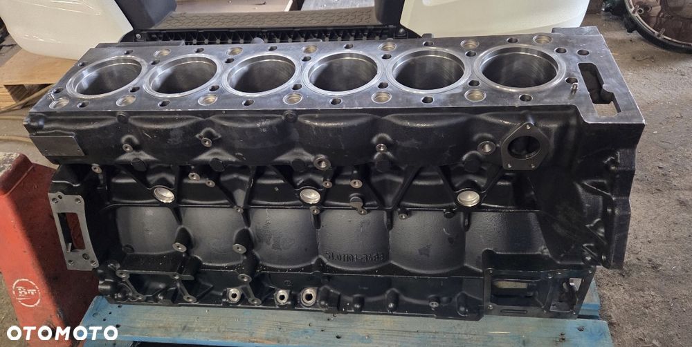 blok silnika z tulejami MAN TGX TGS D2676 Euro 6 51011013483 - 1