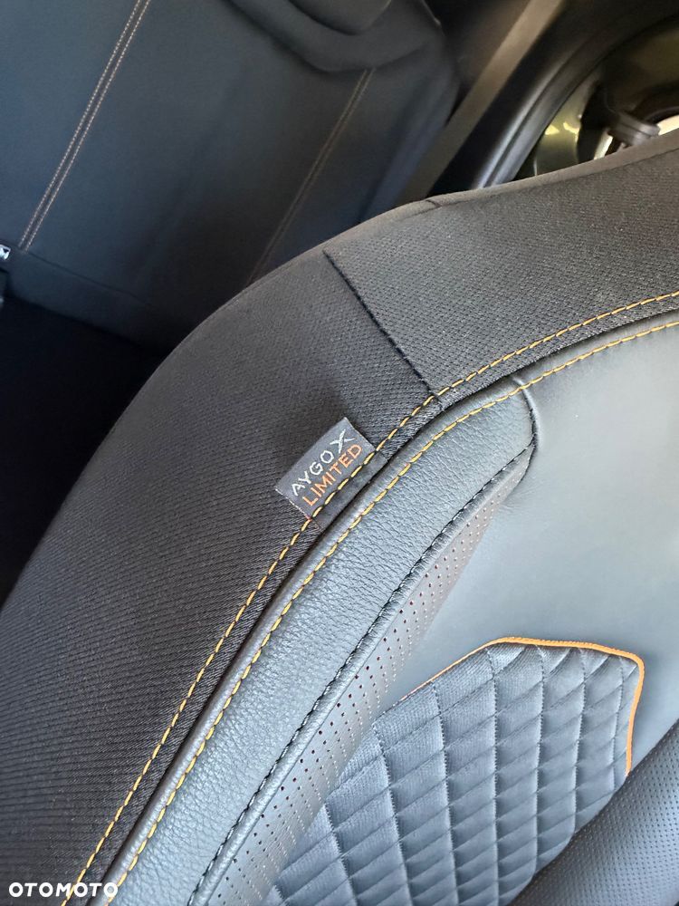 Toyota Aygo X 1.0 VVT-i JBL CVT - 29