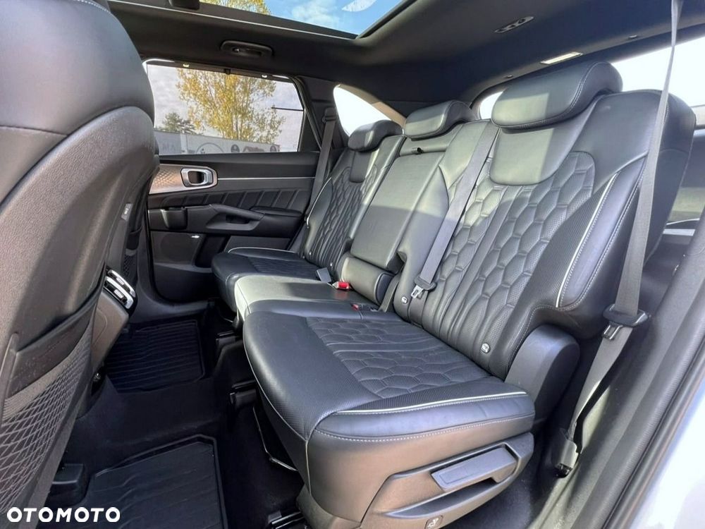 Kia Sorento - 16