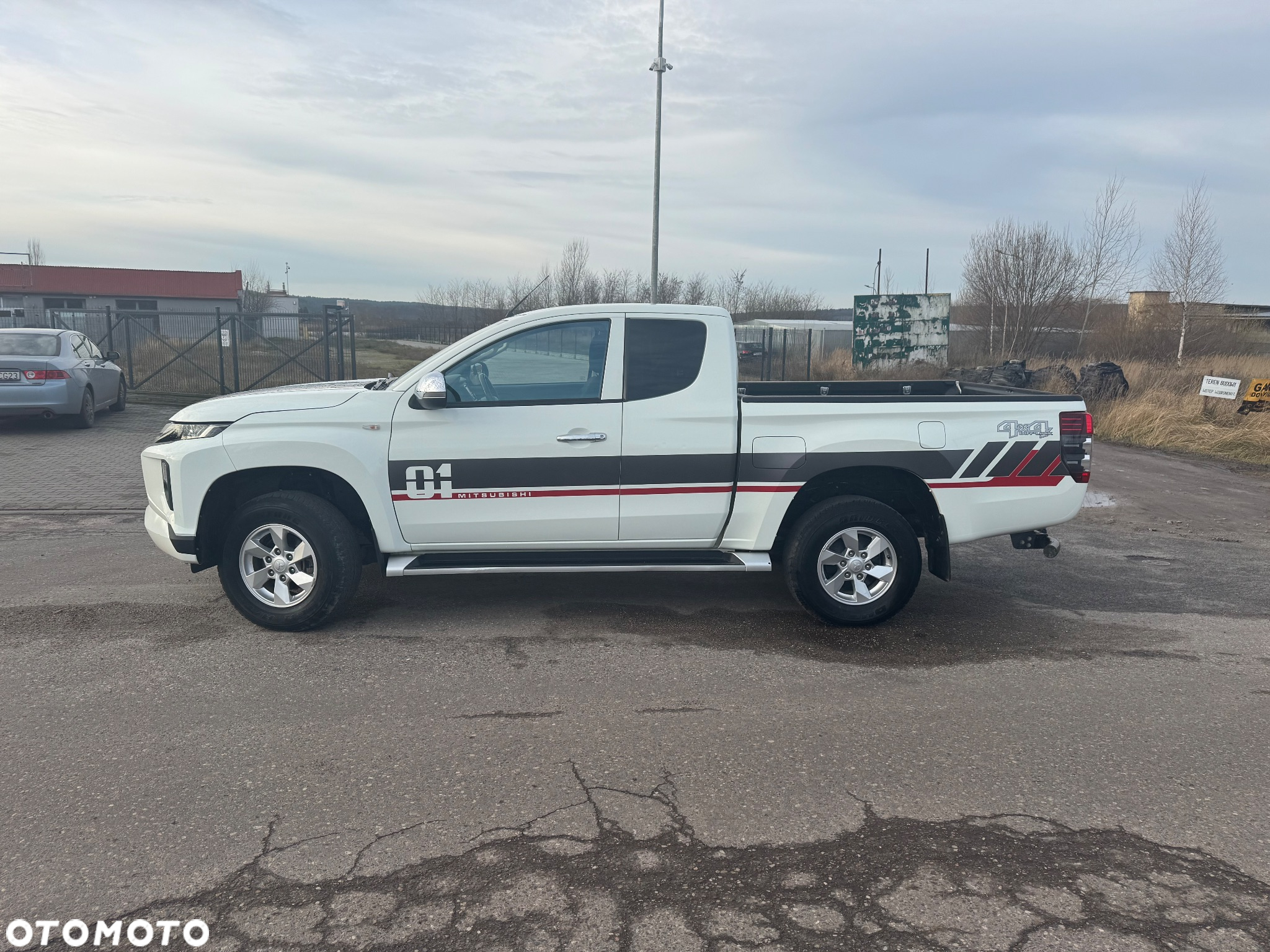 Mitsubishi L200 2.2 d DC Invite - 6