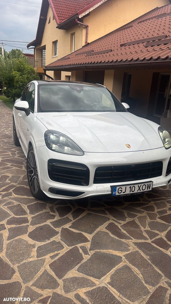 Porsche Cayenne - 4