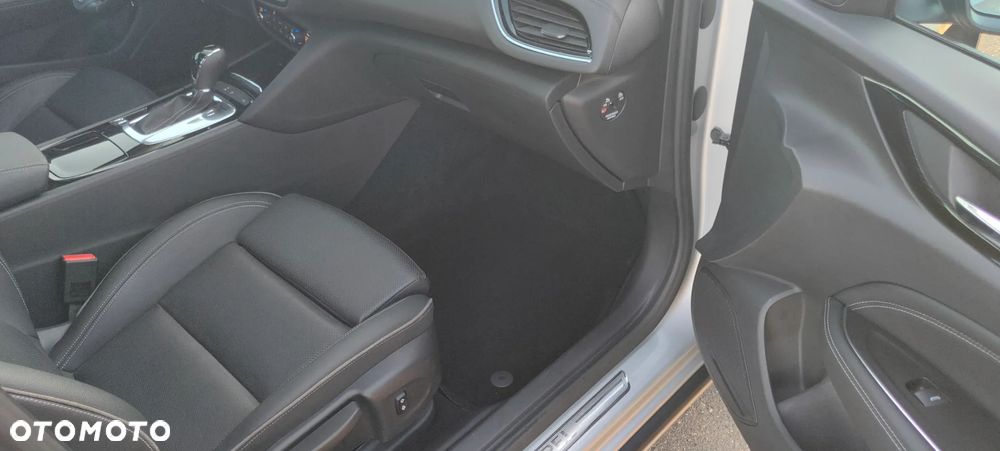 Opel Insignia 2.0 CDTI Sports Tourer Automatik Innovation - 12