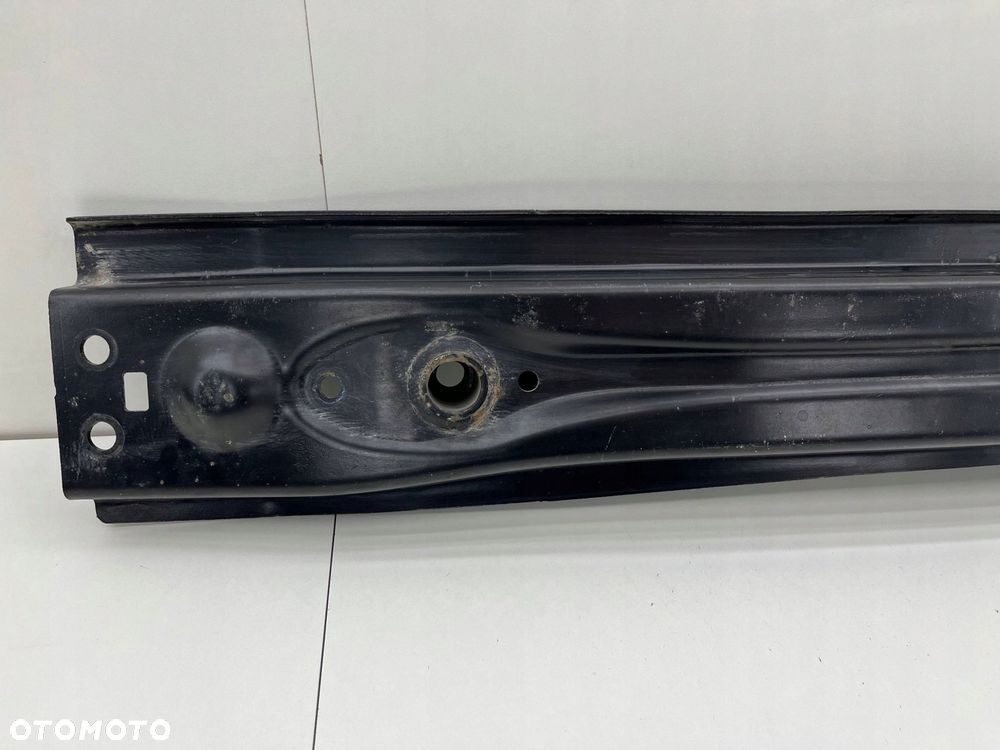 TOYOTA COROLLA E21 BELKA TYLNEGO ZDERZAKA - 3