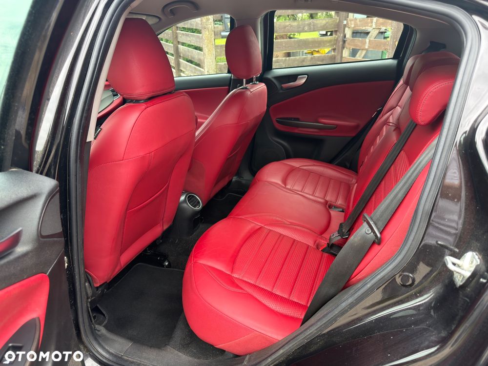 Alfa Romeo Giulietta 1.4 TB 16V Multiair Collezione - 12