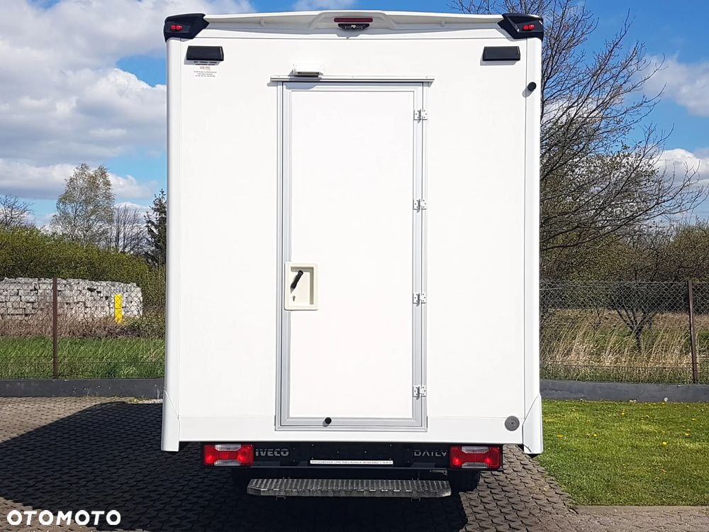Iveco DAILY KONTENER NISKOPODŁOGOWY 4,43x2,23x2,42 SKLEP FOODTRUCK BAR KLIMA KONIOWÓZ KAMPER - 16