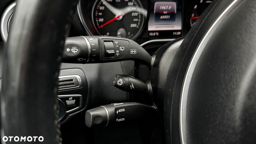 Mercedes-Benz Klasa C 300 9G-TRONIC AMG Line - 27