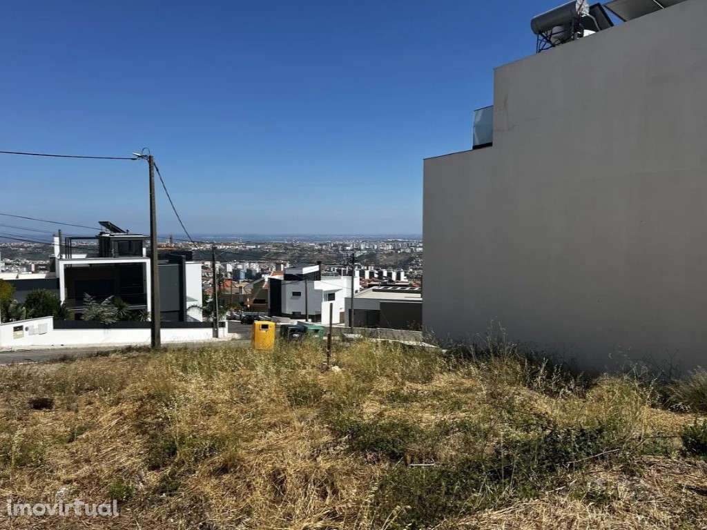 Terreno Urbano para construção em Odivelas - Grande imagem: 2/16