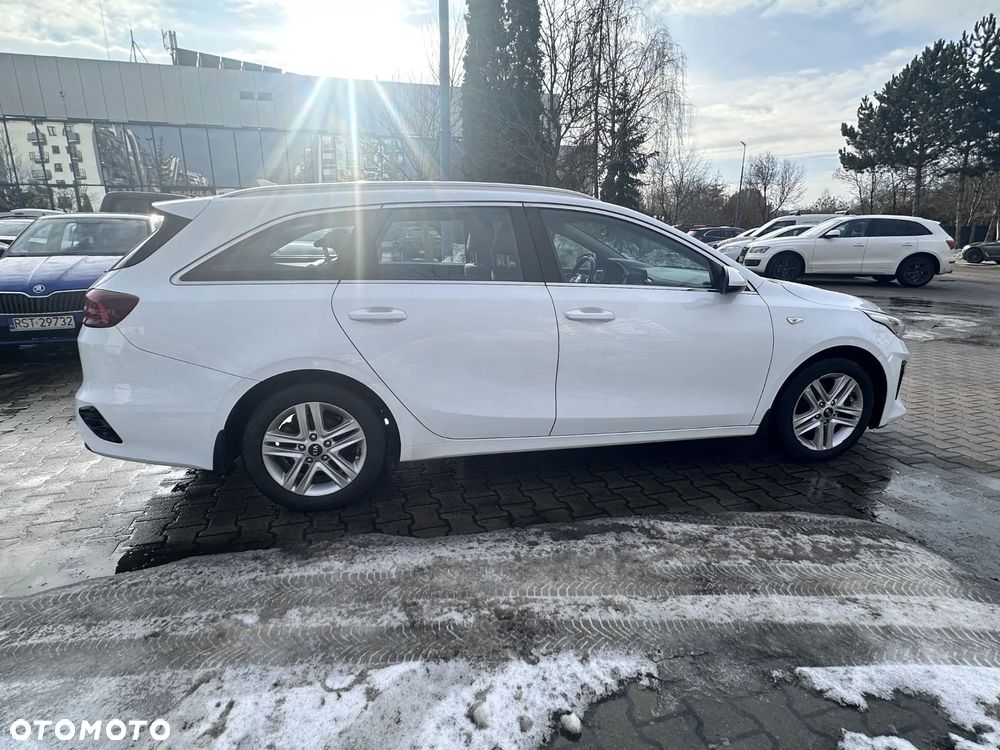 Kia Ceed 1.0 T-GDI M - 2