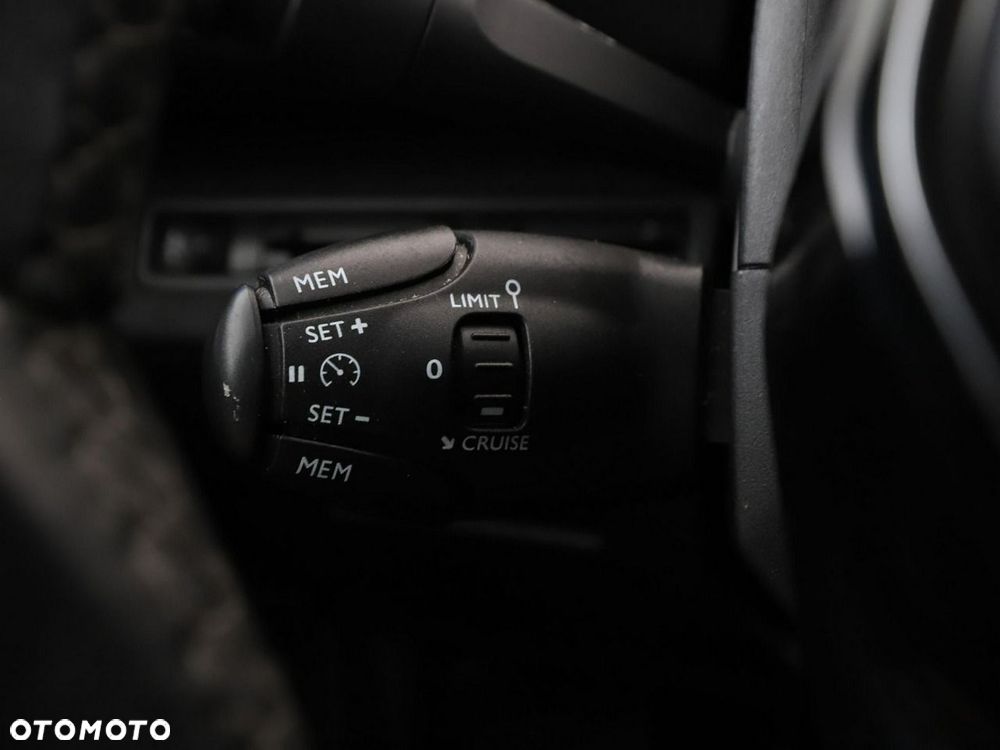 Peugeot 3008 1.5 BlueHDi Allure S&S - 34