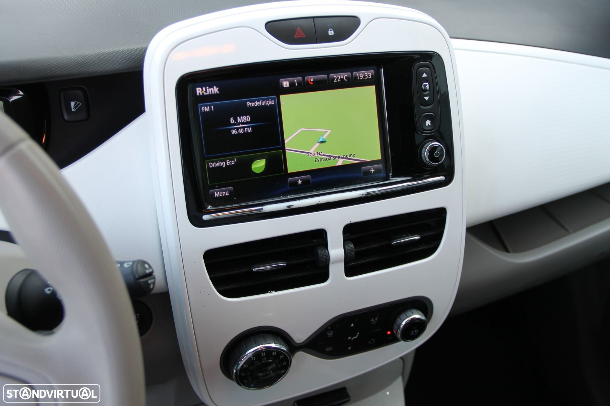 Renault Zoe - 11