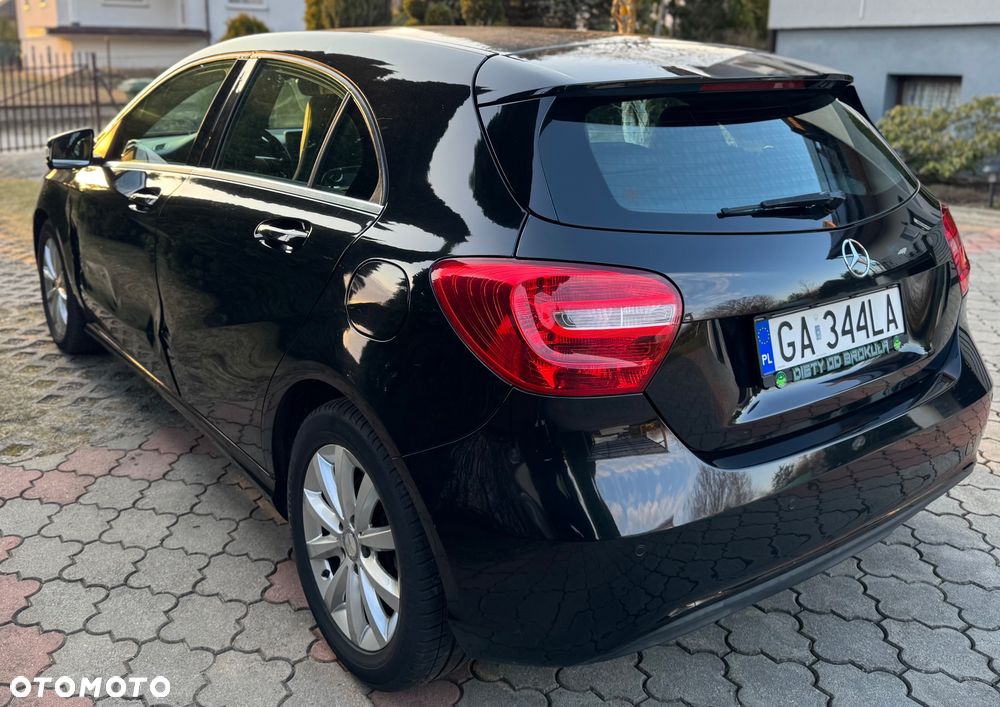 Mercedes-Benz Klasa A 180 BlueEfficiency Edition - 3