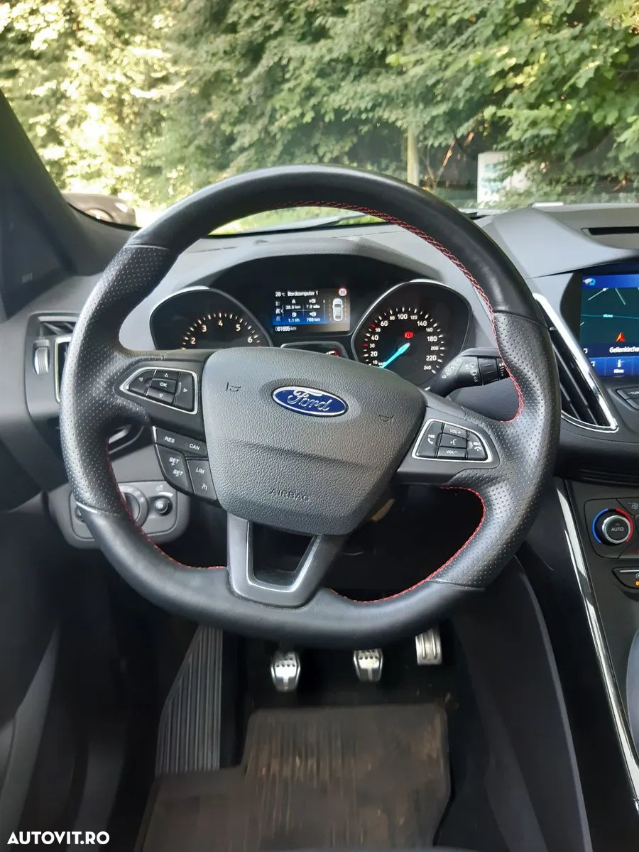 Ford Kuga 1.5 EcoBoost 2x4 ST-Line - 6