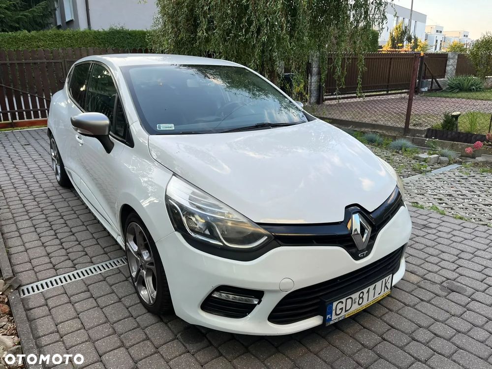 Renault Clio - 22