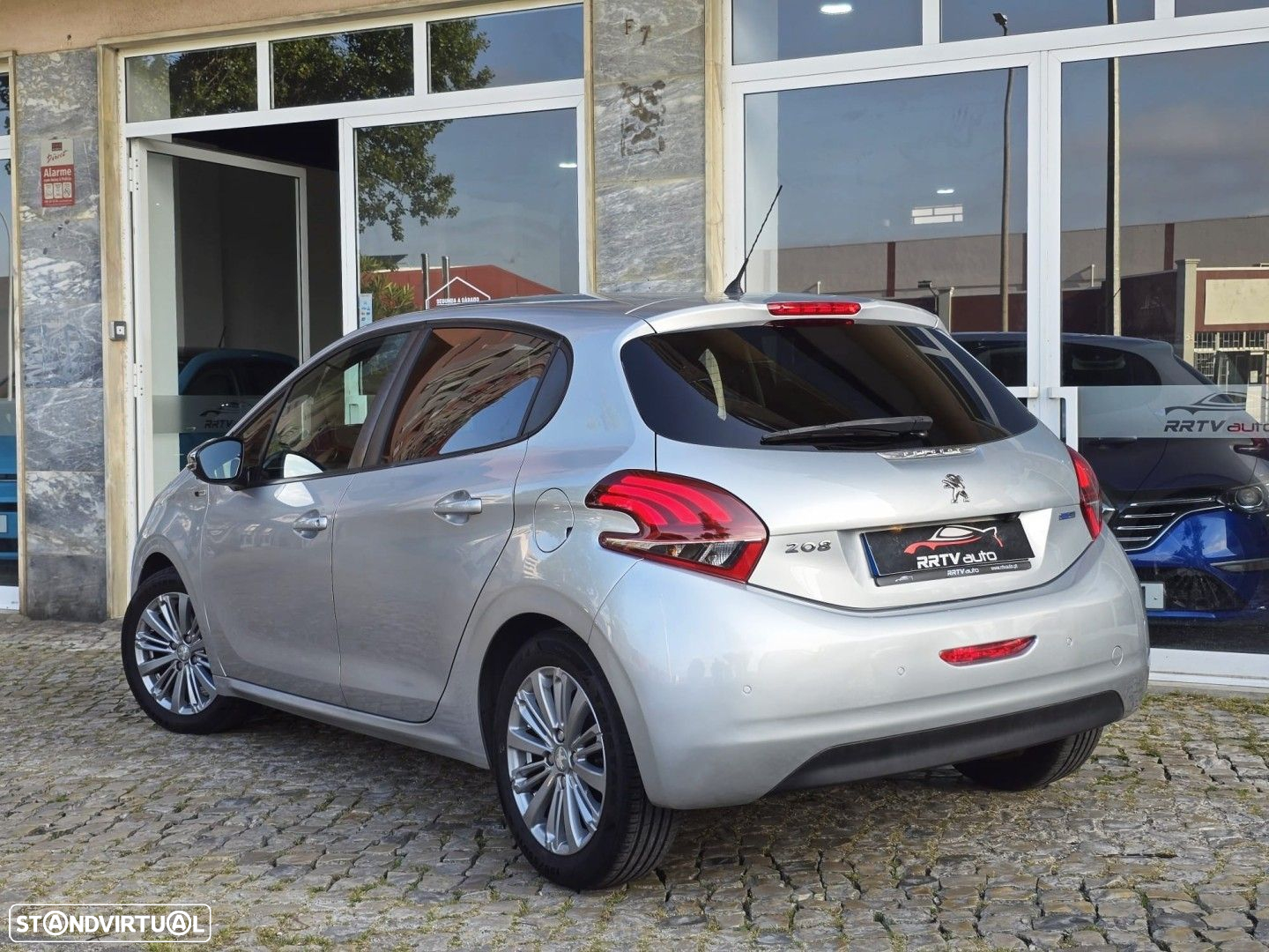 Peugeot 208 1.2 PureTech Style - 12