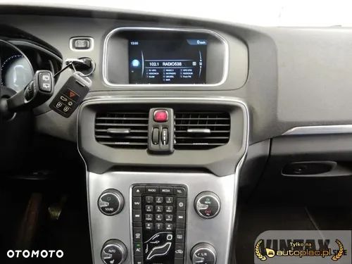 Volvo V40 D2 Inscription - 10
