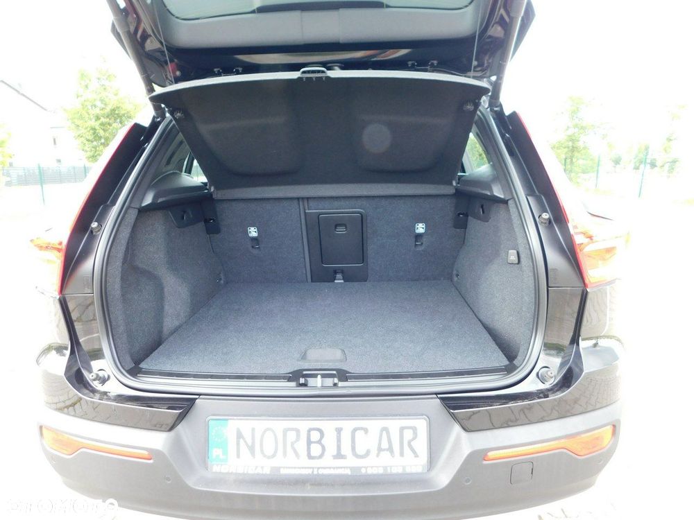 Volvo XC 40 D3 Momentum Pro - 17