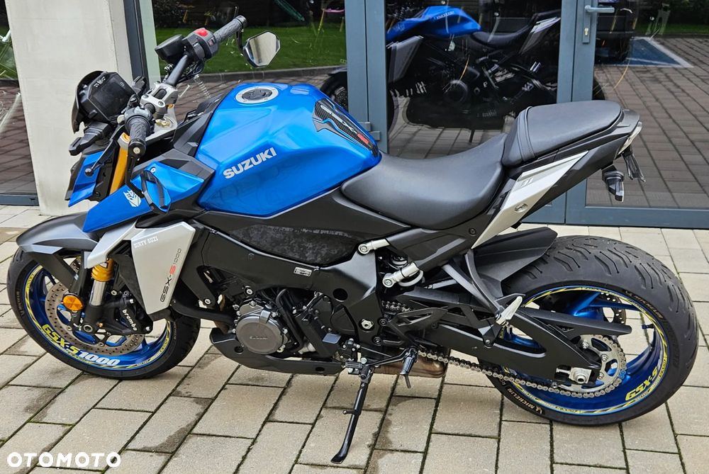 Suzuki GSX - 10