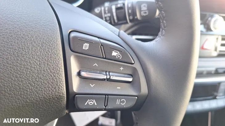 Hyundai i30 1.5 96CP M/T Highway - 22