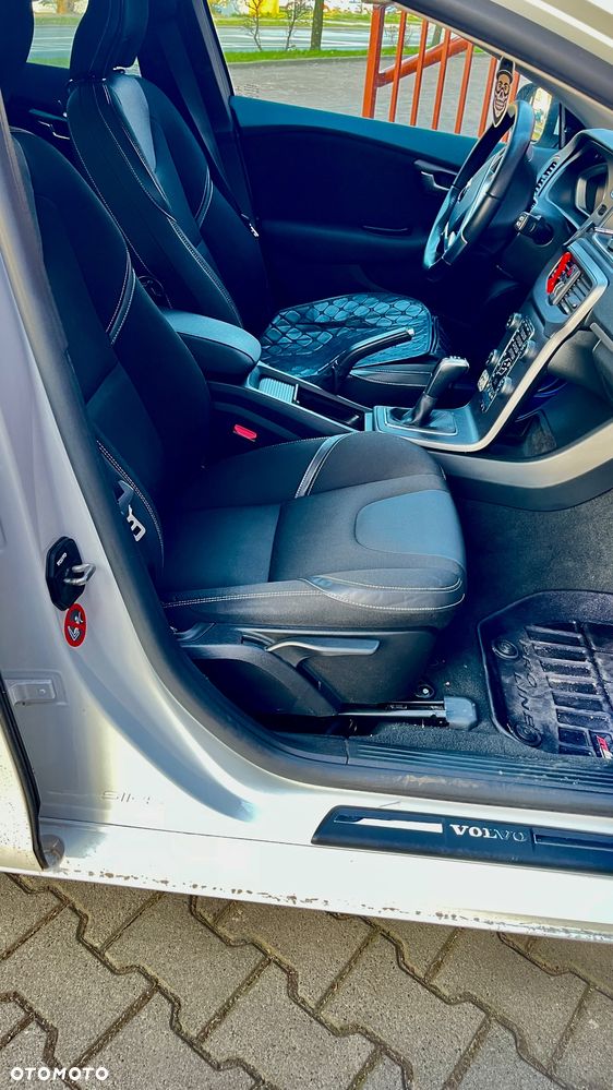 Volvo V40 T3 Momentum - 13