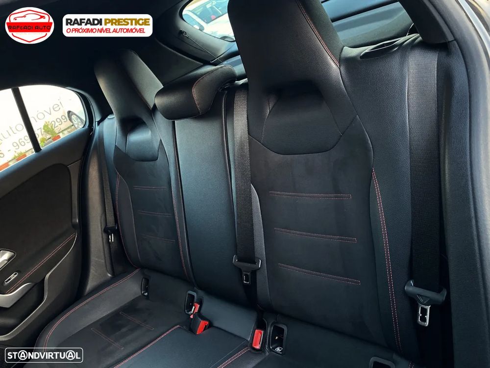 Mercedes-Benz A 250 e 8G-DCT AMG Line - 13