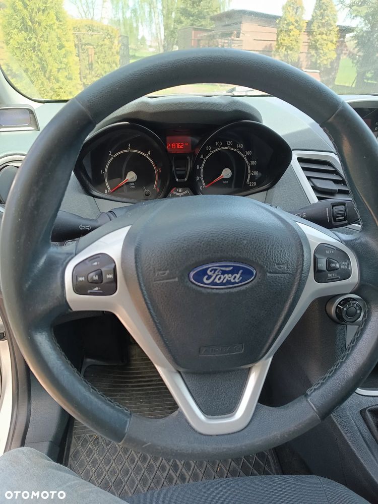 Ford Fiesta - 6