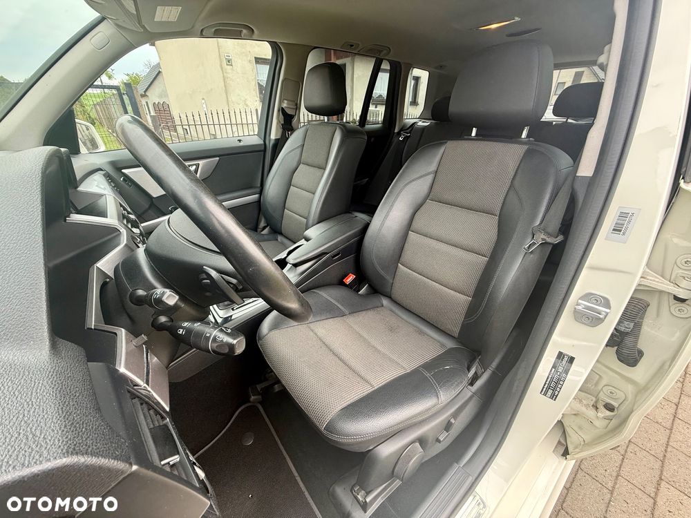 Mercedes-Benz GLK 350 CDI DPF 4Matic 7G-TRONIC - 29