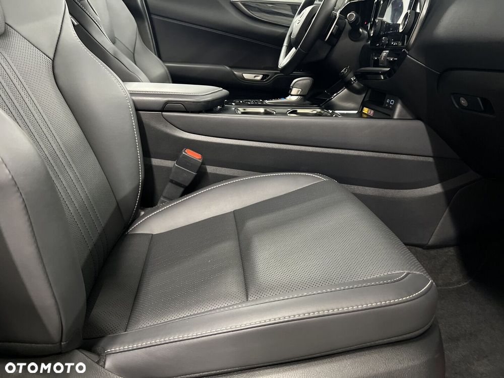 Lexus NX - 16