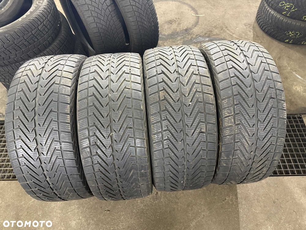 4x Opony Zimowe 255/40R19 VREDESTEIN WINTRAC XTREME Cena za 4szt - 1