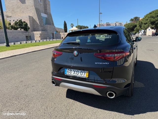 Alfa Romeo Stelvio 2.2 D Super AT8 Q4 - 3