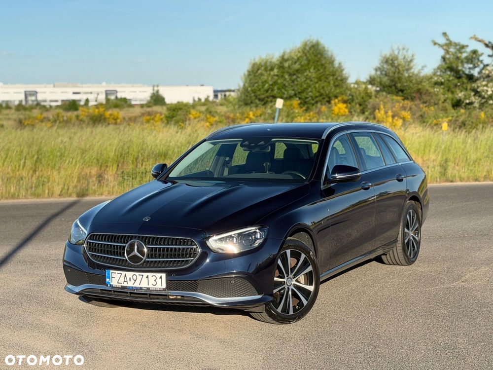 Mercedes-Benz Klasa E 300 de 4Matic 9G-TRONIC Night Edition - 3