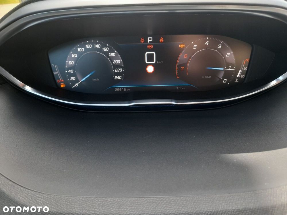 Peugeot 3008 1.2 PureTech Allure Pack S&S EAT8 - 28