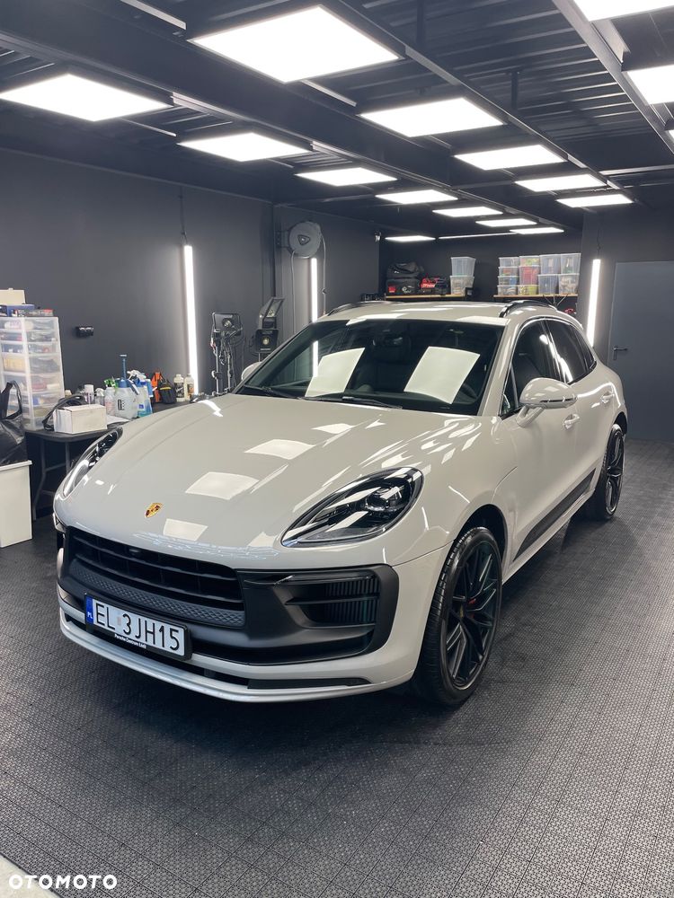 Porsche Macan - 2