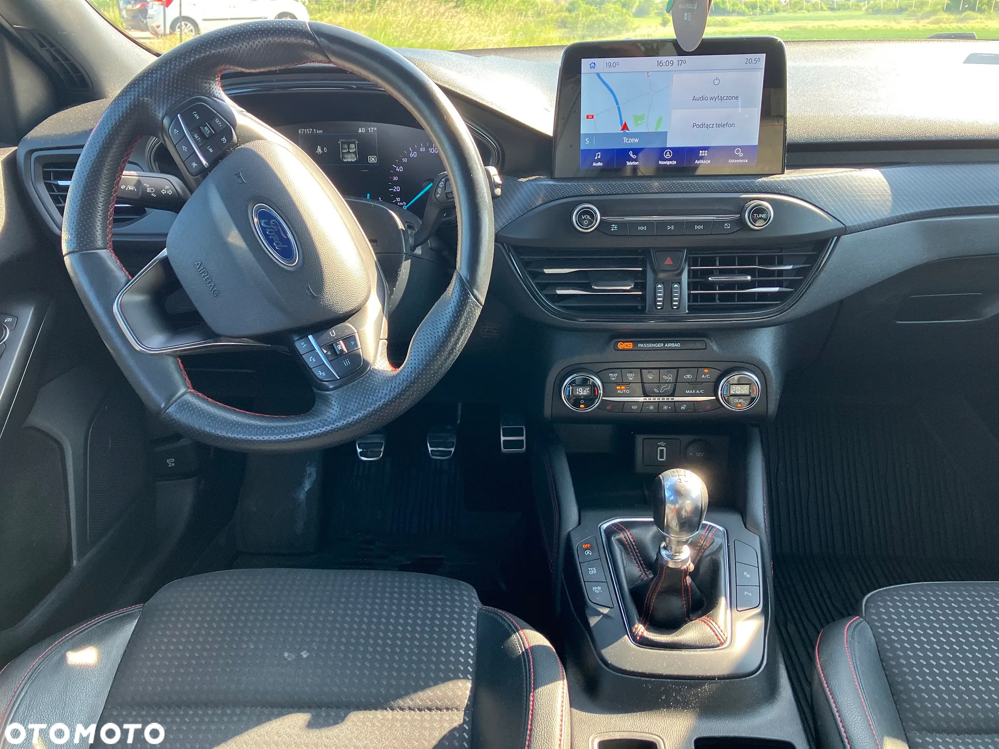 Ford Focus 1.5 EcoBoost ST-Line Business - 2