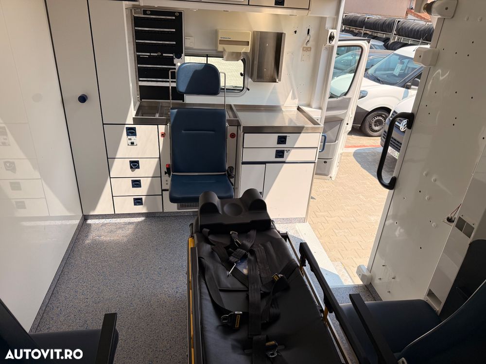 Mercedes-Benz Sprinter - 18
